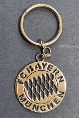 K-07 BAYERN MUNICH (Баерн Мюнхен) -стоманен ключодържател с логото на отбора.