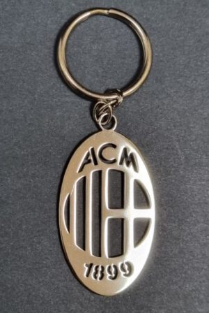 K-13 MILAN(Милан) -стоманен ключодържател с логото на отбора.